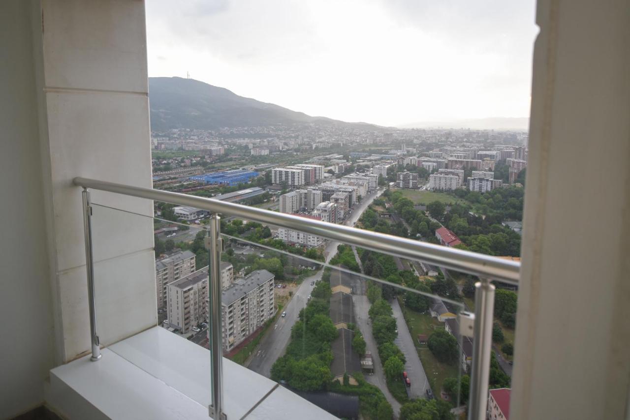 Sky Deluxe Fitness & Spa Скопье Экстерьер фото