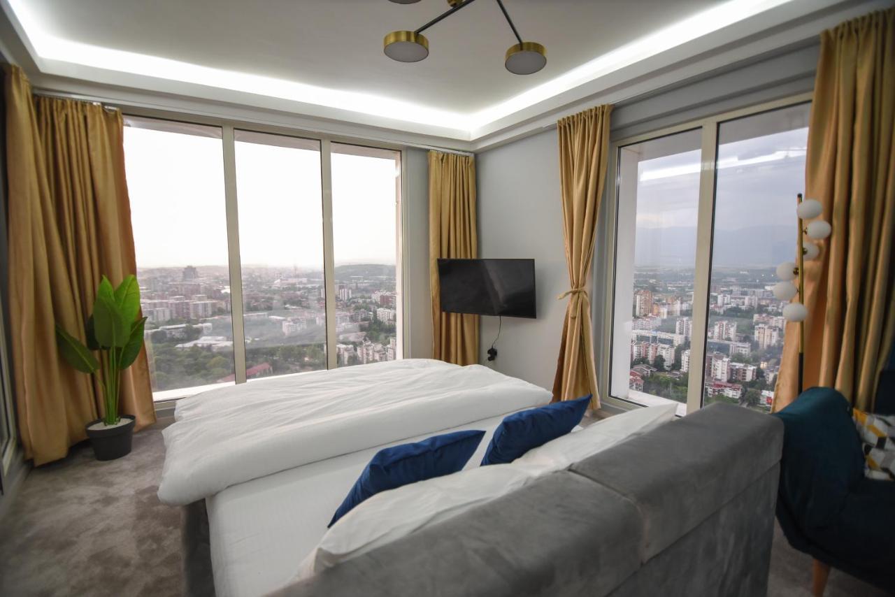 Sky Deluxe Fitness & Spa Скопье Экстерьер фото