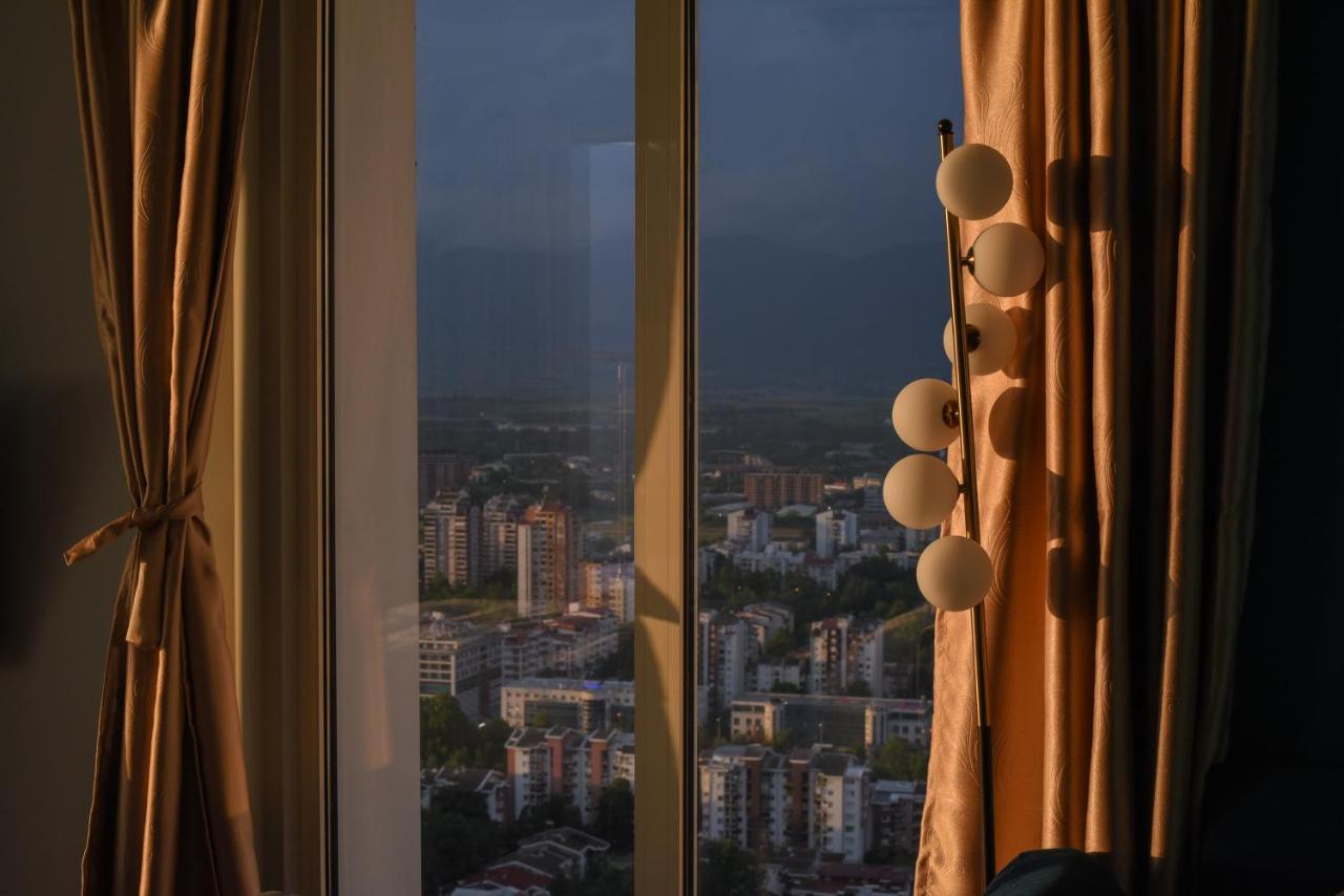 Sky Deluxe Fitness & Spa Скопье Экстерьер фото